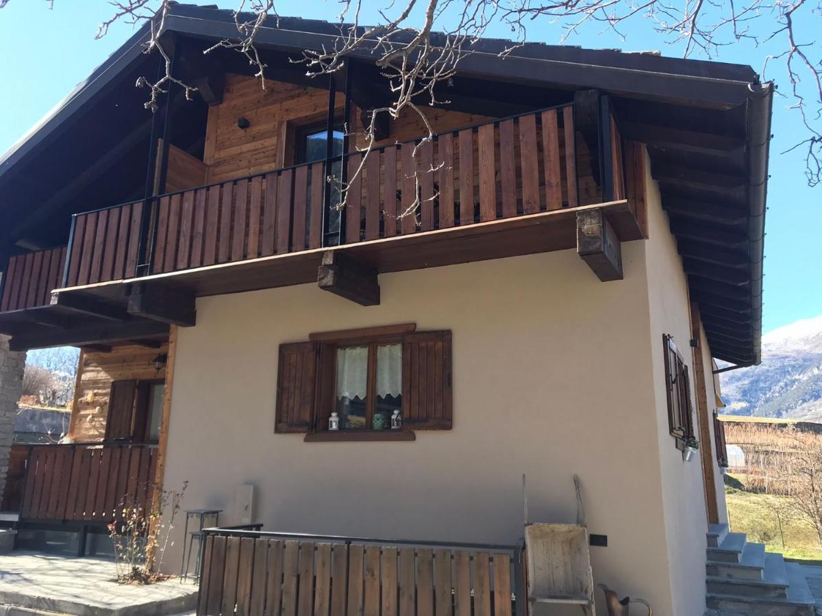 מלון Aymavilles A Casa Da Elide מראה חיצוני תמונה
